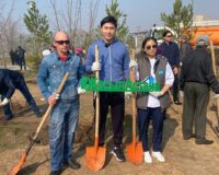 Члены столичной АНК приняли участие в общегородском субботнике