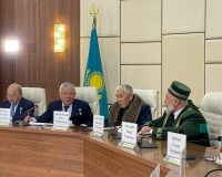 (KAZ) Астана қаласы ҚХА Ақсақалдар кеңесінің мүшелері жастарды тәрбиелеу мәселелерін талқылады